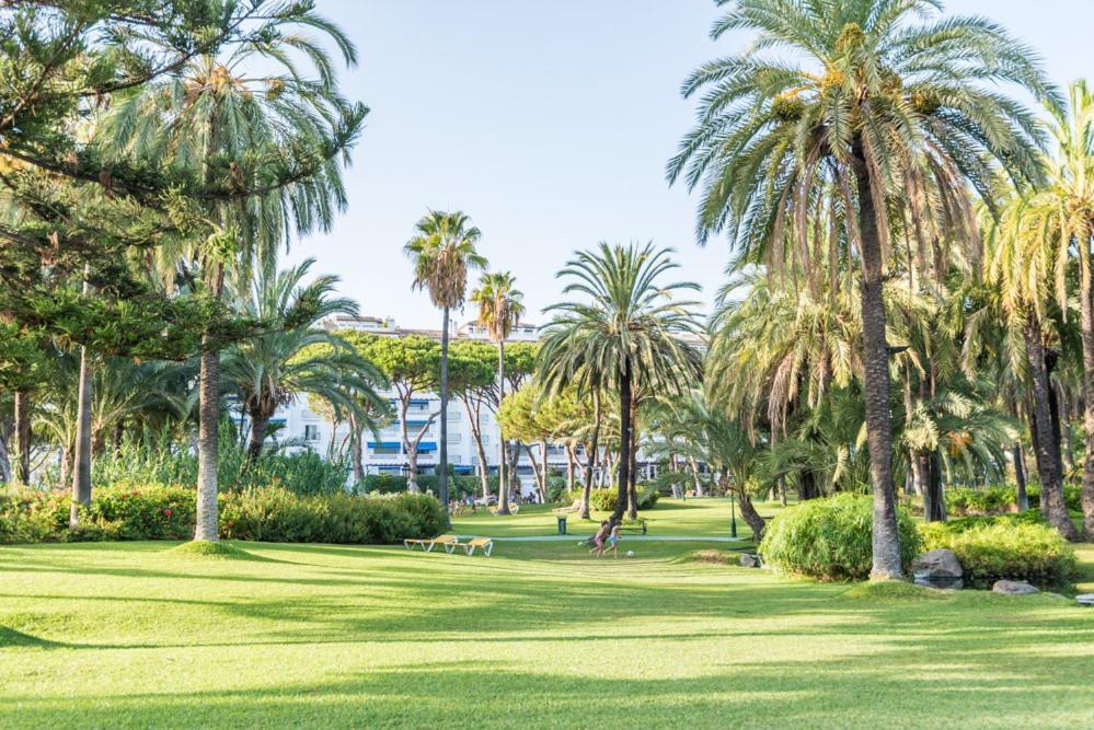 Playas Del Duque, Puerto Banus, Golf .Playa Y Compras Apartment Marbella Ngoại thất bức ảnh