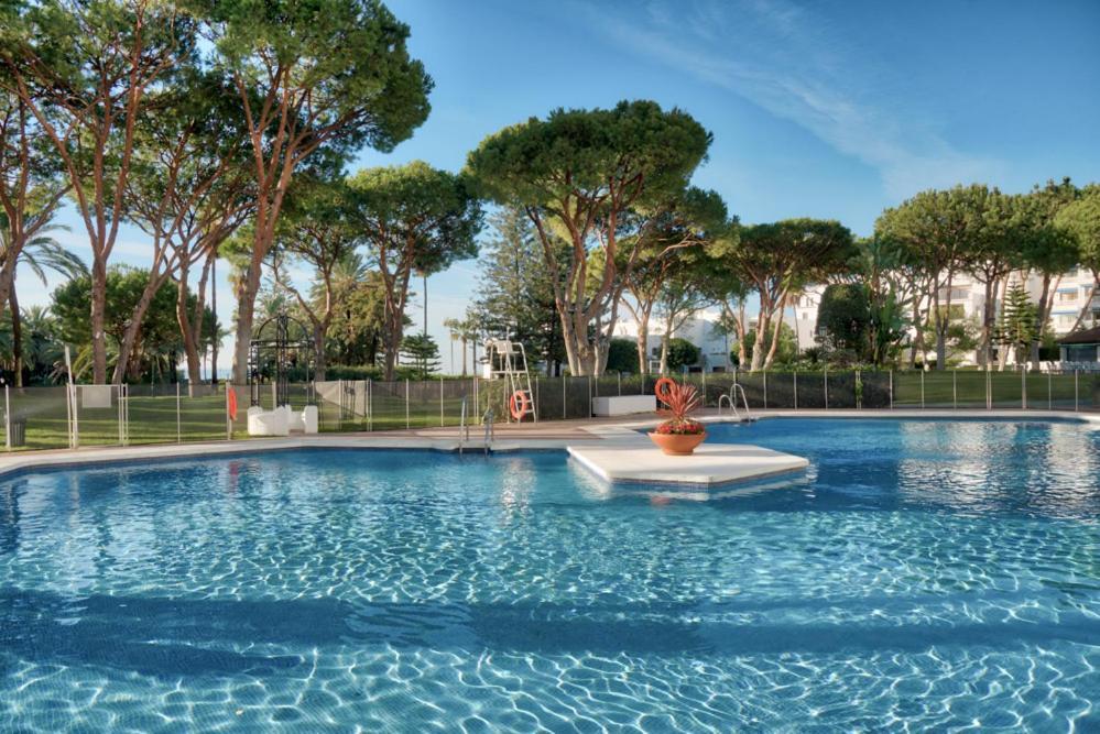 Playas Del Duque, Puerto Banus, Golf .Playa Y Compras Apartment Marbella Ngoại thất bức ảnh