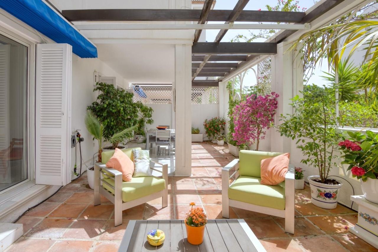 Playas Del Duque, Puerto Banus, Golf .Playa Y Compras Apartment Marbella Ngoại thất bức ảnh